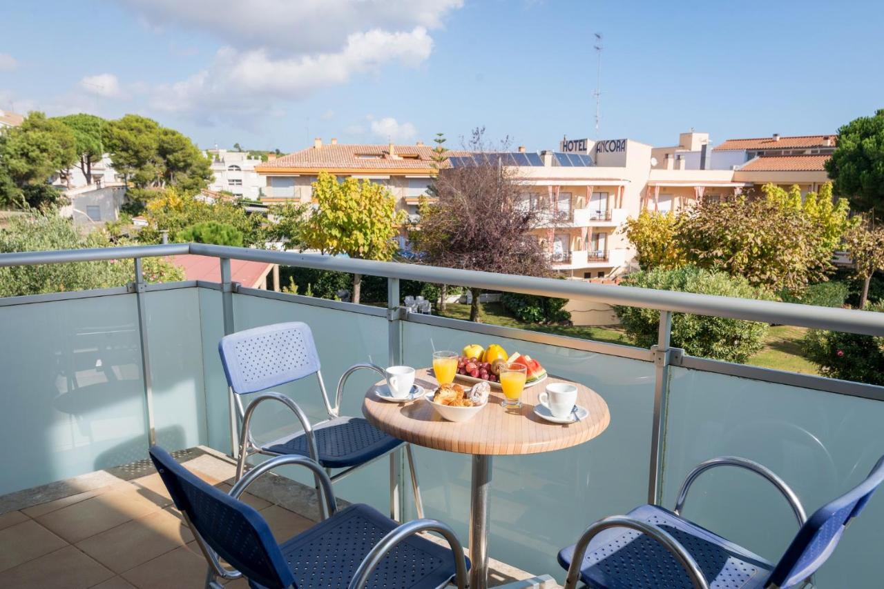 Hotel Ancora Palamos Bagian luar foto