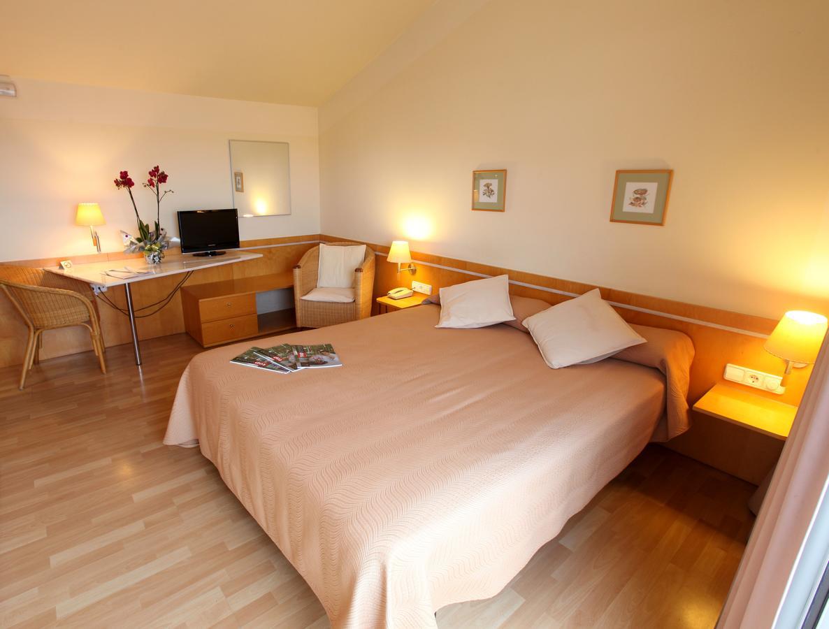 Hotel Ancora Palamos Bagian luar foto