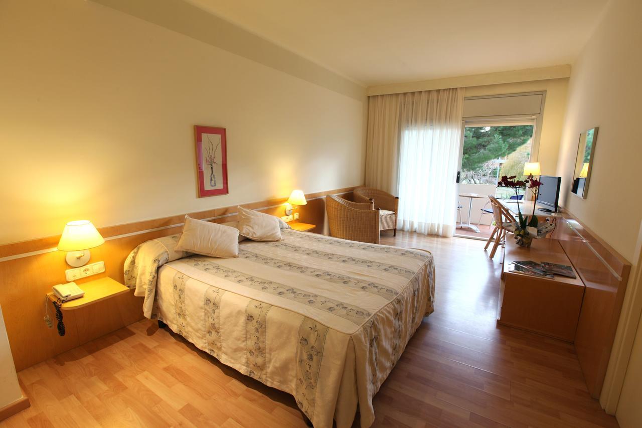 Hotel Ancora Palamos Bagian luar foto