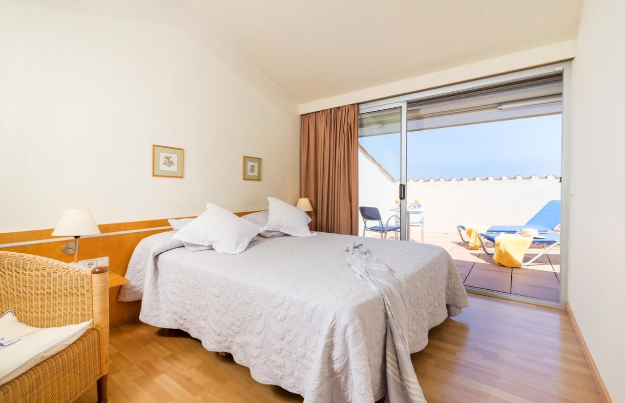 Hotel Ancora Palamos Bagian luar foto