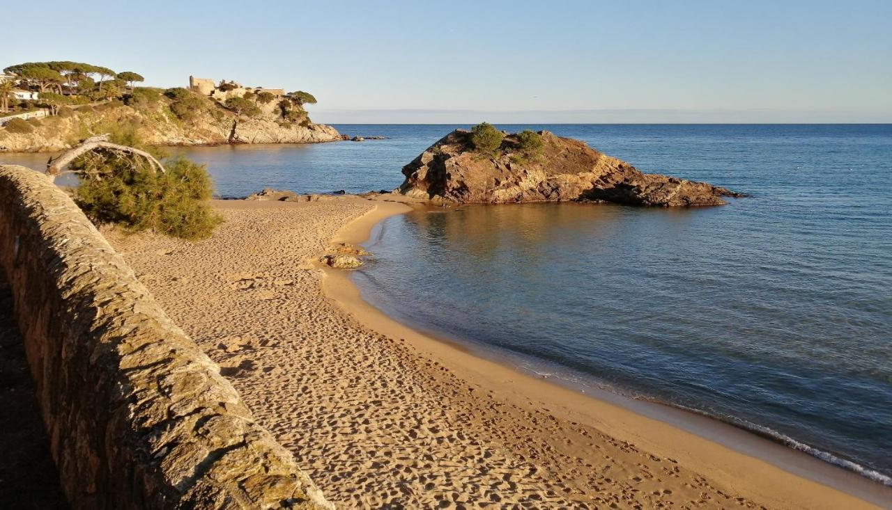 Hotel Ancora Palamos Bagian luar foto
